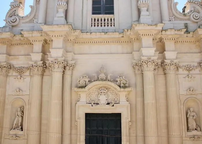 Palazzo Apostolico Orsini Апартаменты *